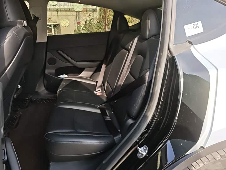 Фото 17 - Tesla Model Y