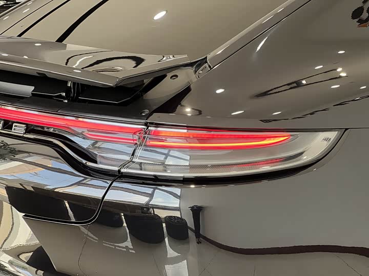 Фото 22 - Porsche Panamera