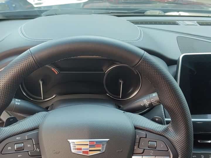 Фото 16 - Cadillac CT5