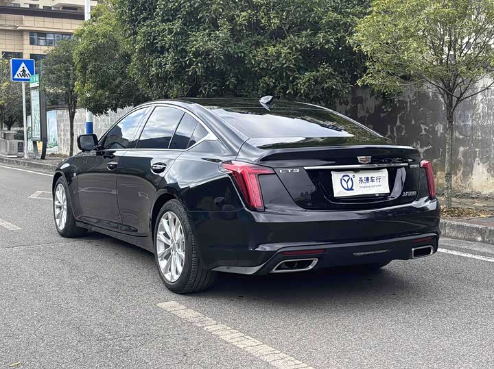 Фото 9 - Cadillac CT5