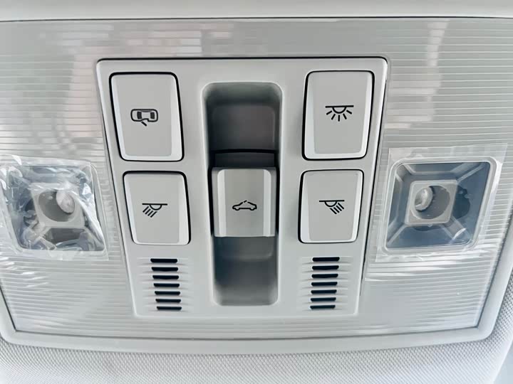 Фото 16 - Volkswagen Lavida