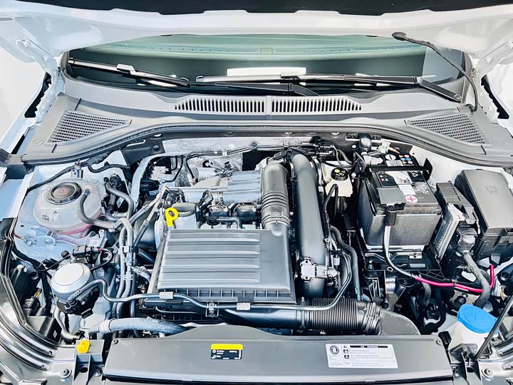 Фото 27 - Volkswagen Lavida