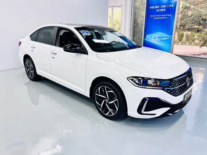 Фото 3 - Volkswagen Lavida