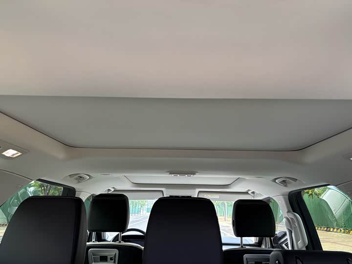 Фото 12 - Land Rover Discovery