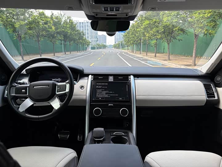 Фото 14 - Land Rover Discovery