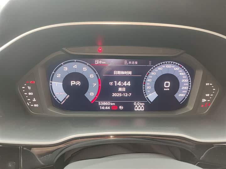 Фото 12 - Audi Q3