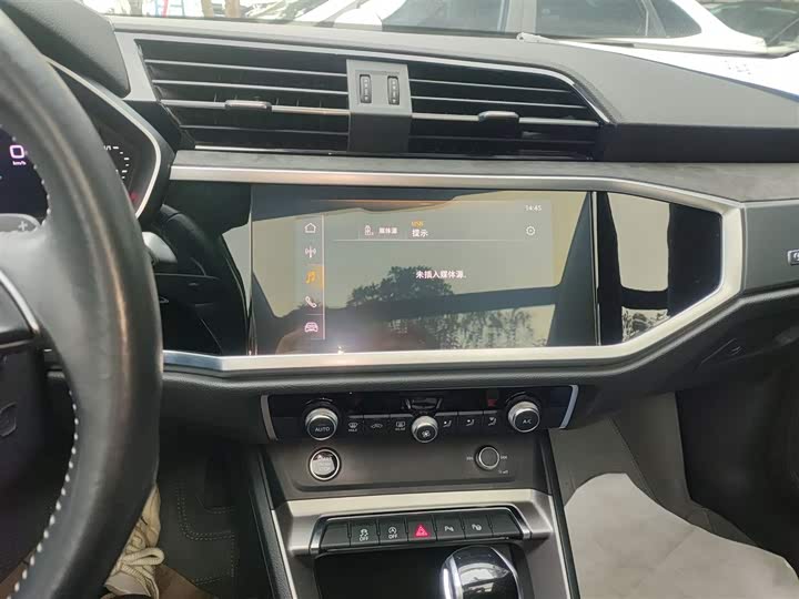 Фото 13 - Audi Q3