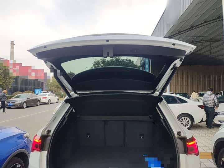 Фото 19 - Audi Q3