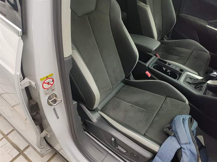 Фото 25 - Audi Q3