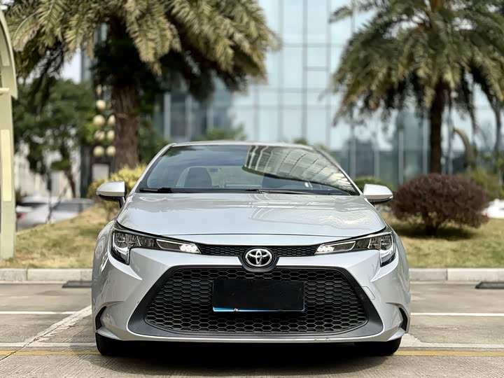 Фото 2 - Toyota Levin