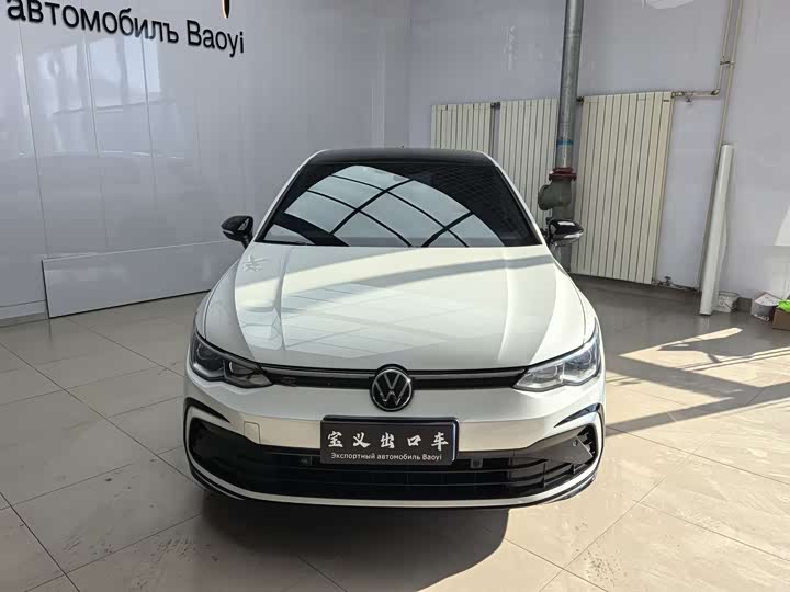 Фото 2 - Volkswagen Golf