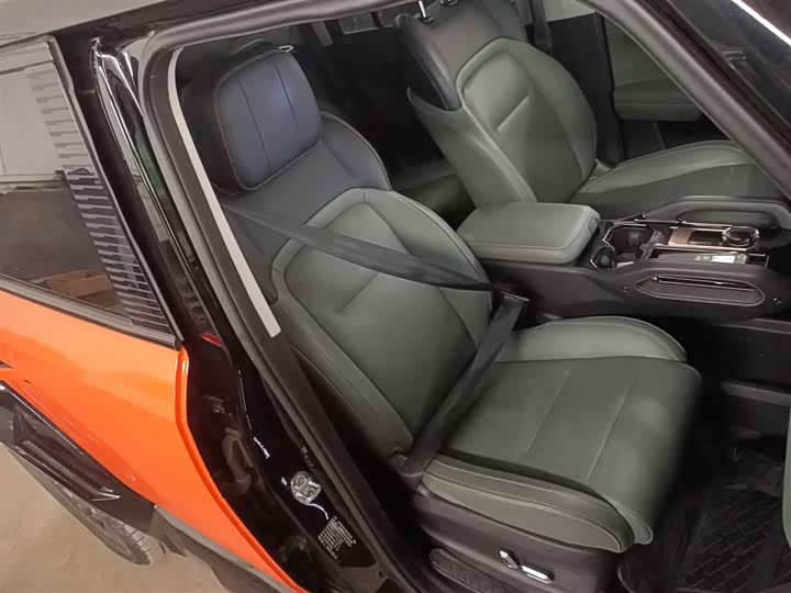 Фото 24 - Chery iCar 03