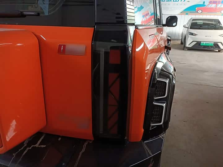 Фото 8 - Chery iCar 03