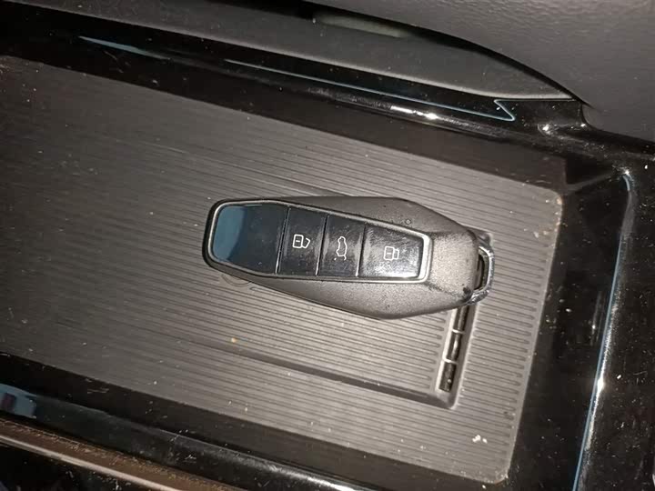 Фото 9 - Chery iCar 03