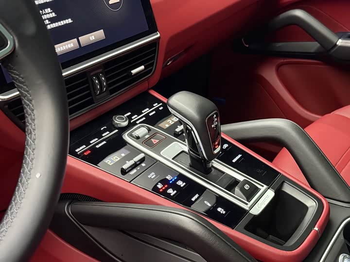 Фото 12 - Porsche Cayenne