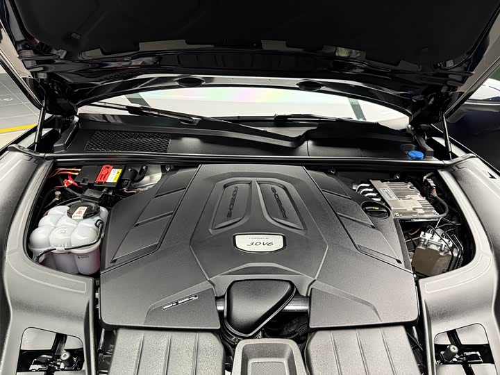 Фото 18 - Porsche Cayenne