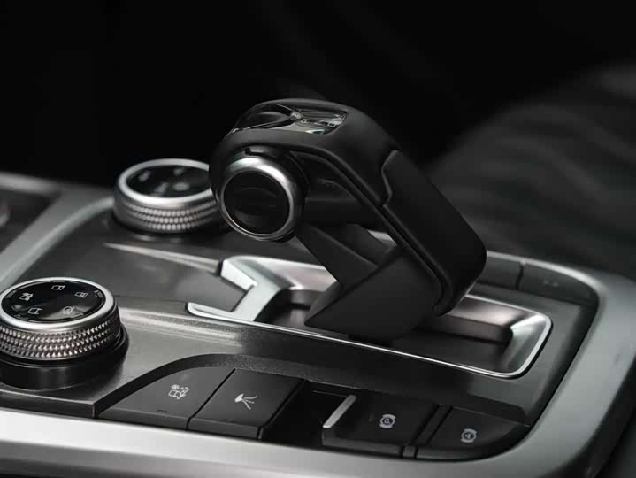 Фото 11 - Tank 300