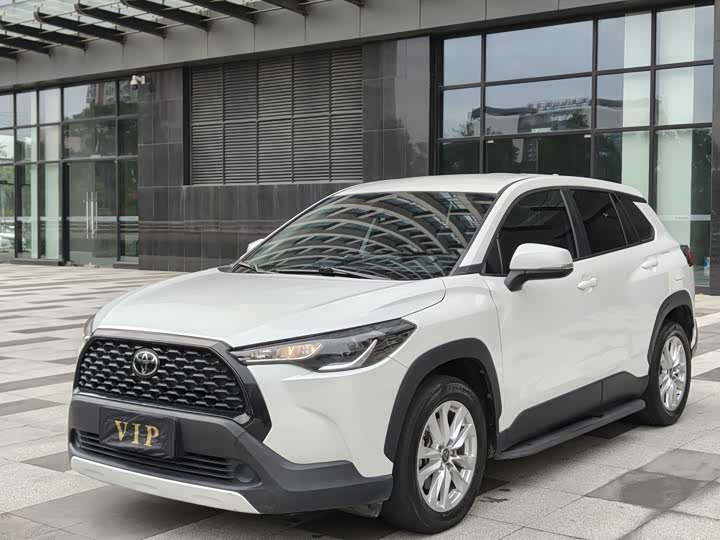 Фото 2 - Toyota Corolla Cross