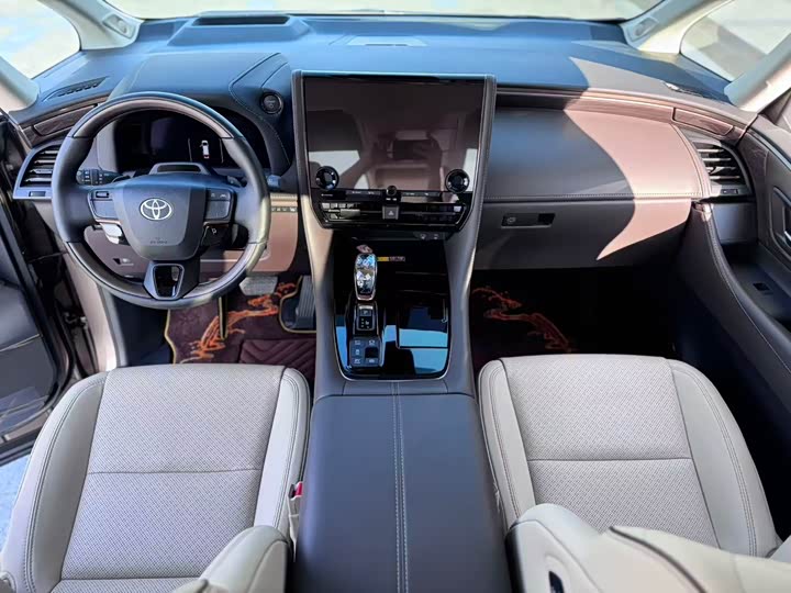 Фото 11 - Toyota Alphard