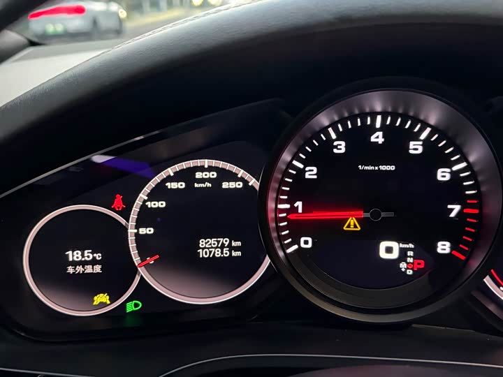 Фото 14 - Porsche Cayenne