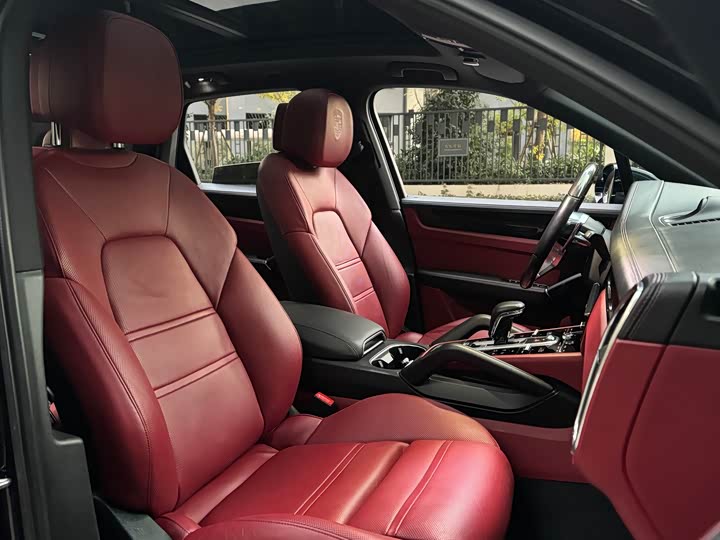 Фото 9 - Porsche Cayenne