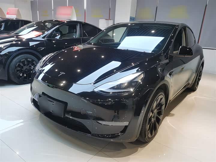 Фото 2 - Tesla Model Y