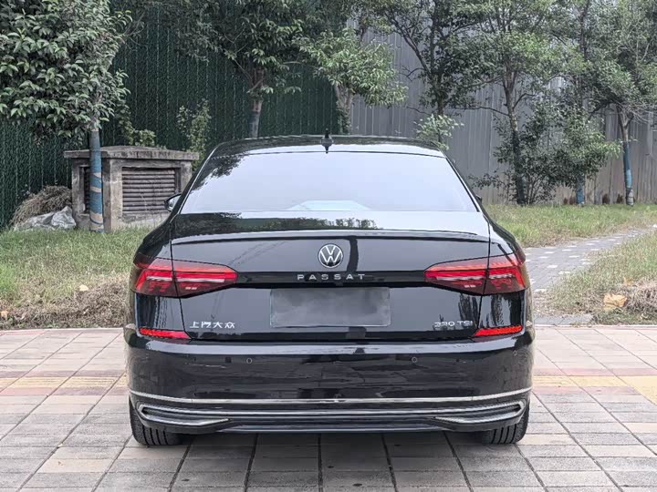 Фото 3 - Volkswagen Passat