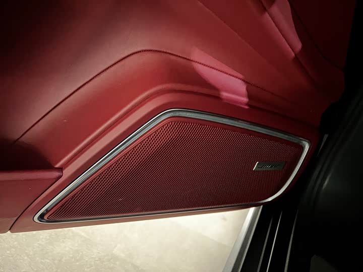 Фото 7 - Porsche Panamera