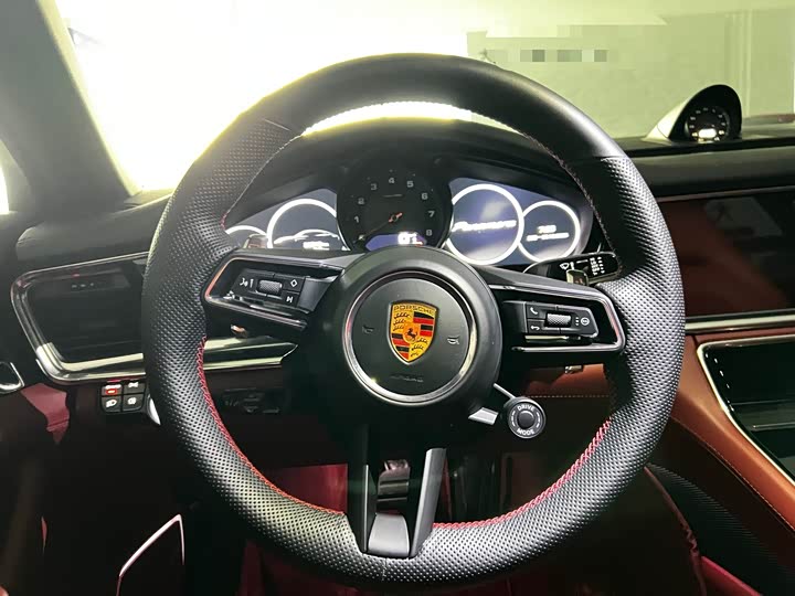 Фото 9 - Porsche Panamera