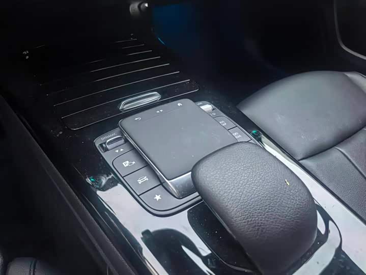 Фото 20 - Mercedes-Benz A-Class