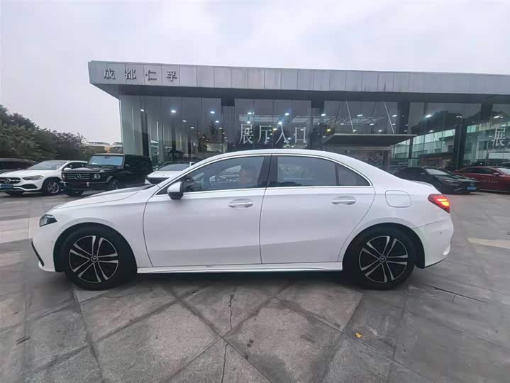 Фото 6 - Mercedes-Benz A-Class