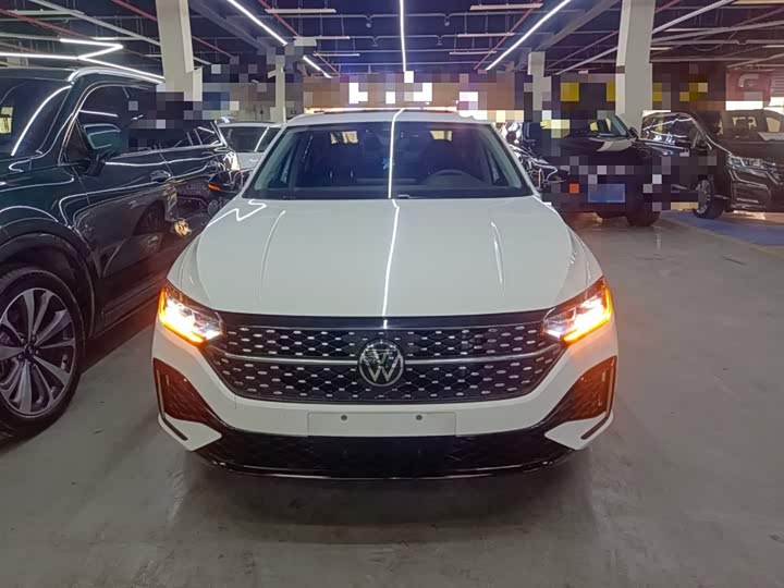 Фото 3 - Volkswagen Lavida