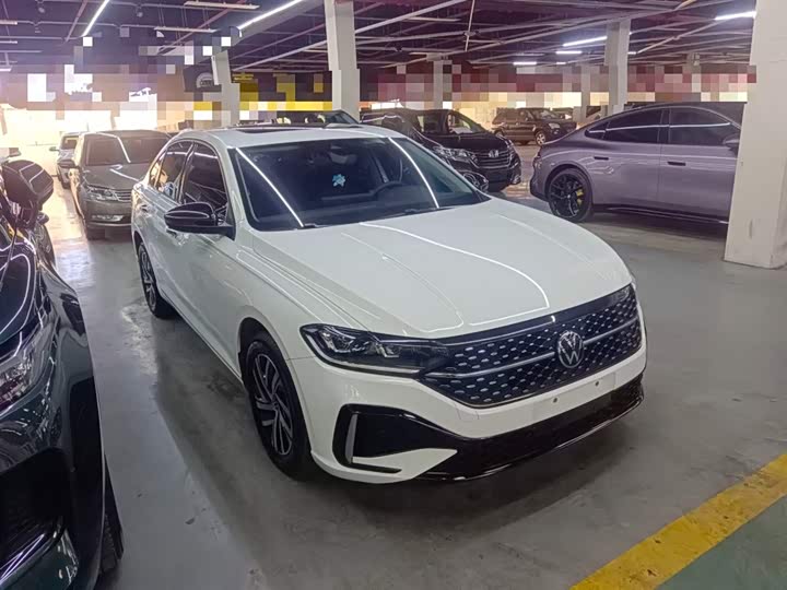 Фото 4 - Volkswagen Lavida