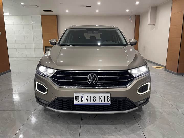 Фото 2 - Volkswagen T-Roc