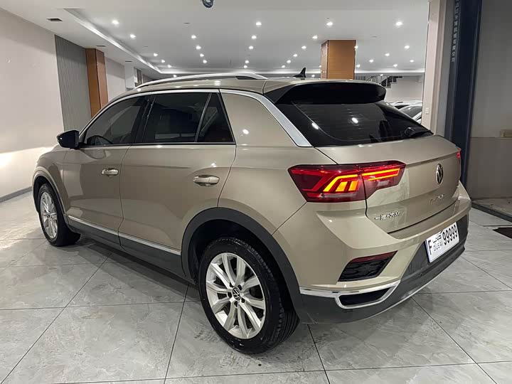 Фото 4 - Volkswagen T-Roc