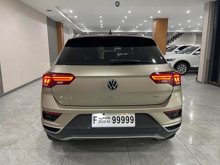 Фото 5 - Volkswagen T-Roc