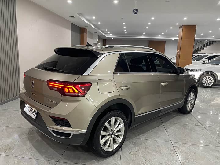 Фото 6 - Volkswagen T-Roc