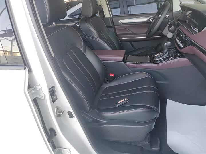 Фото 25 - GAC Trumpchi M6