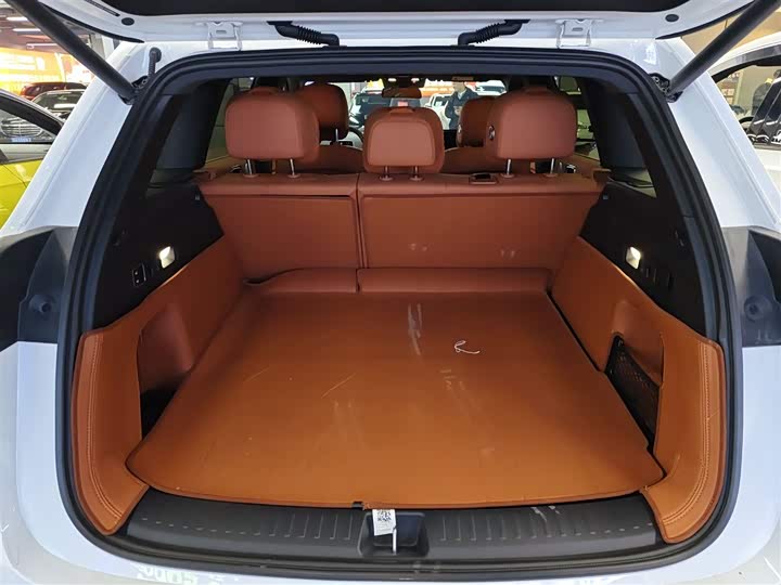 Фото 19 - LiXiang L6