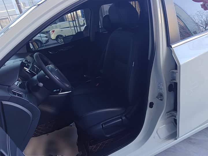 Фото 15 - Nissan Tiida