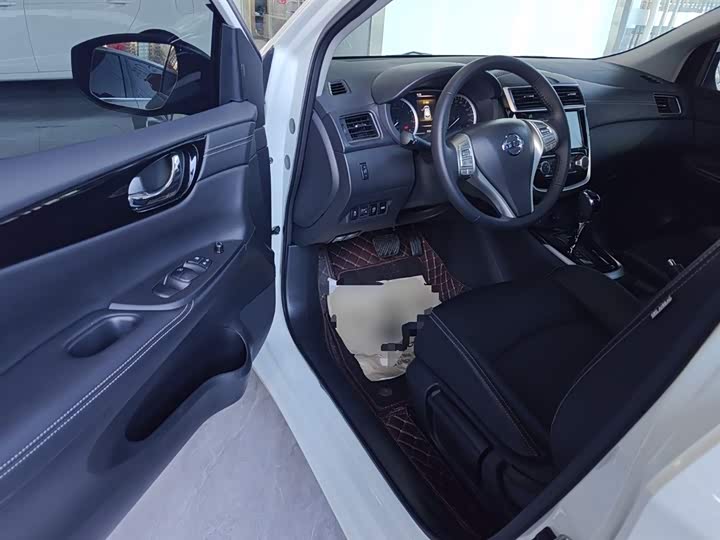 Фото 16 - Nissan Tiida