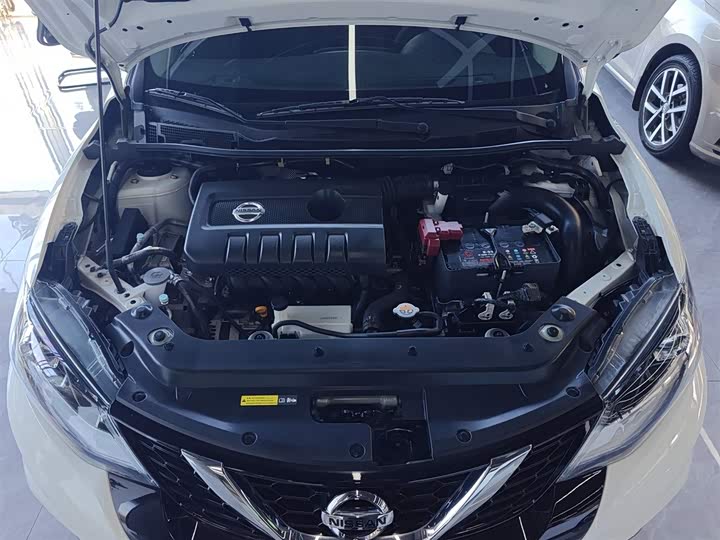 Фото 20 - Nissan Tiida