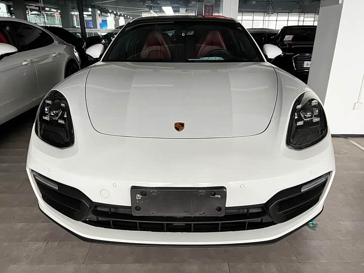 Фото 2 - Porsche Panamera