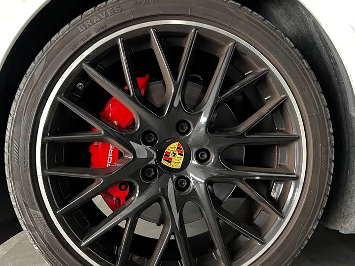 Фото 4 - Porsche Panamera