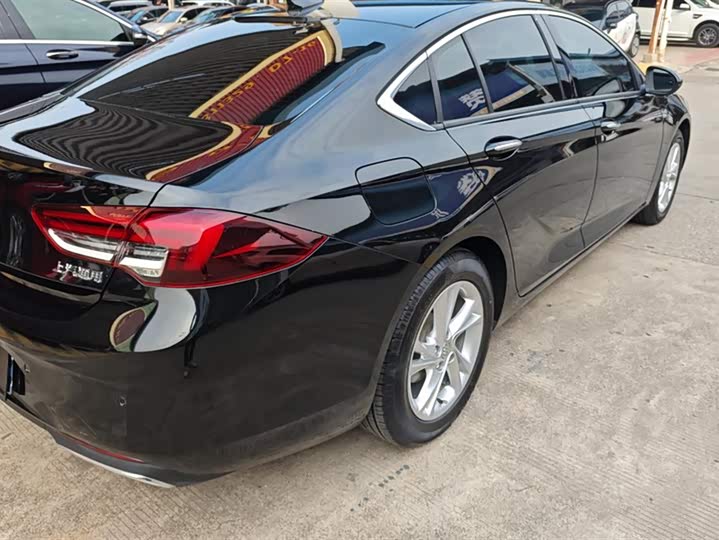 Фото 3 - Buick Regal