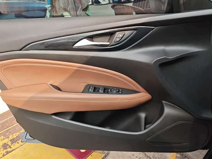 Фото 7 - Buick Regal