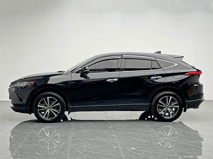 Фото 3 - Toyota Harrier