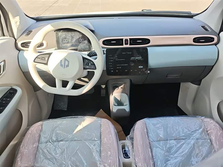 Фото 10 - Leapmotor T03