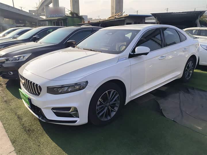 Фото 1 - Geely Preface