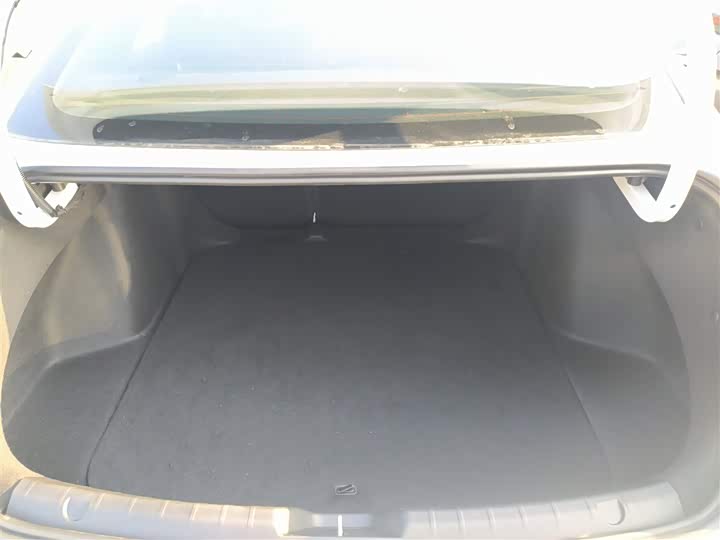 Фото 19 - Geely Preface